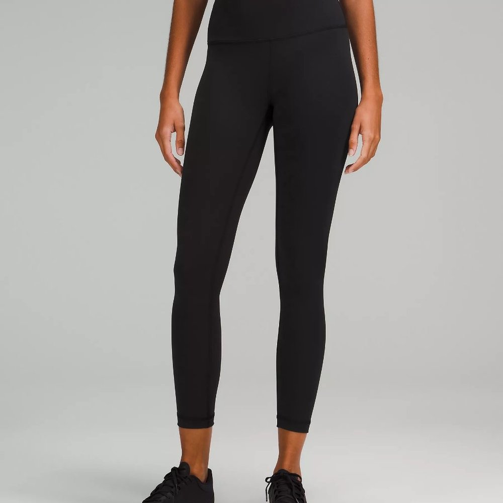 Size 0 Wunder train 25" Lululemon black leggings